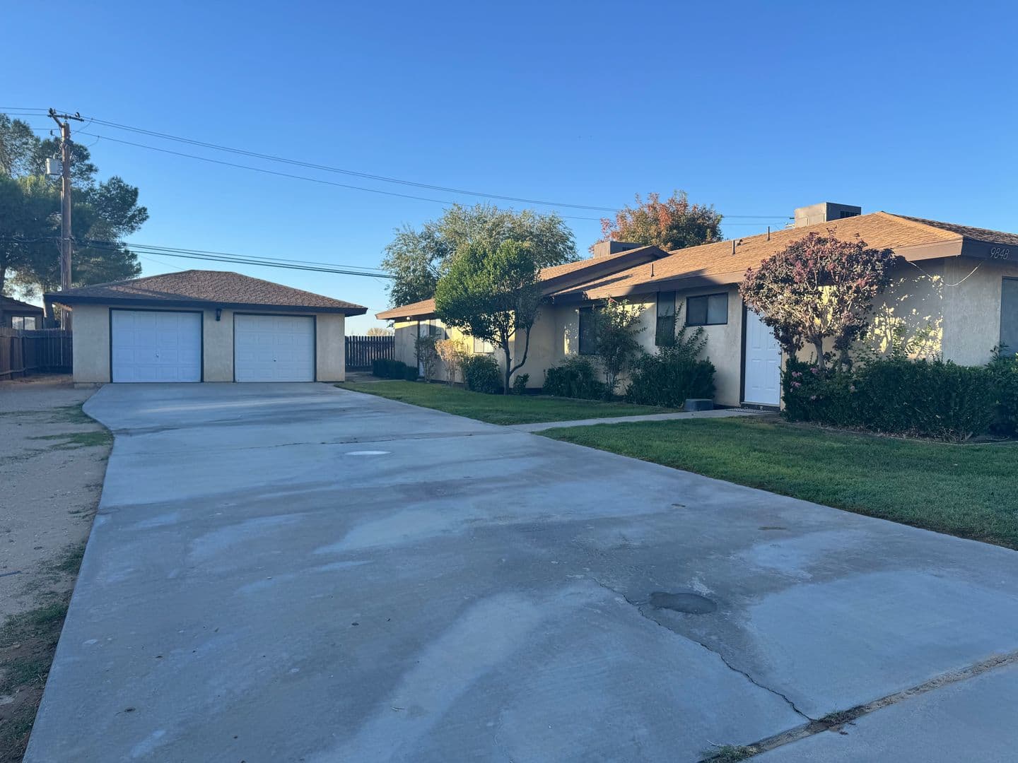 California City Apartment: 9848 Sally Ave.