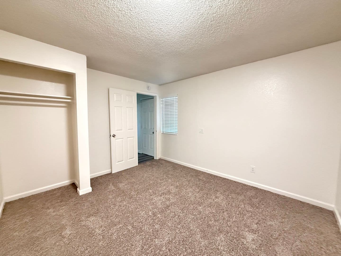 Redlands Apartment: 1109 Post St.