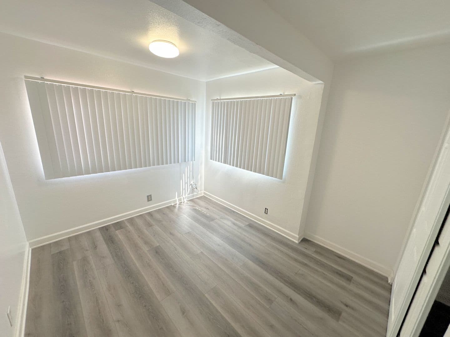 Los Angeles Apartment: 2051-2053 54th St. - 2051