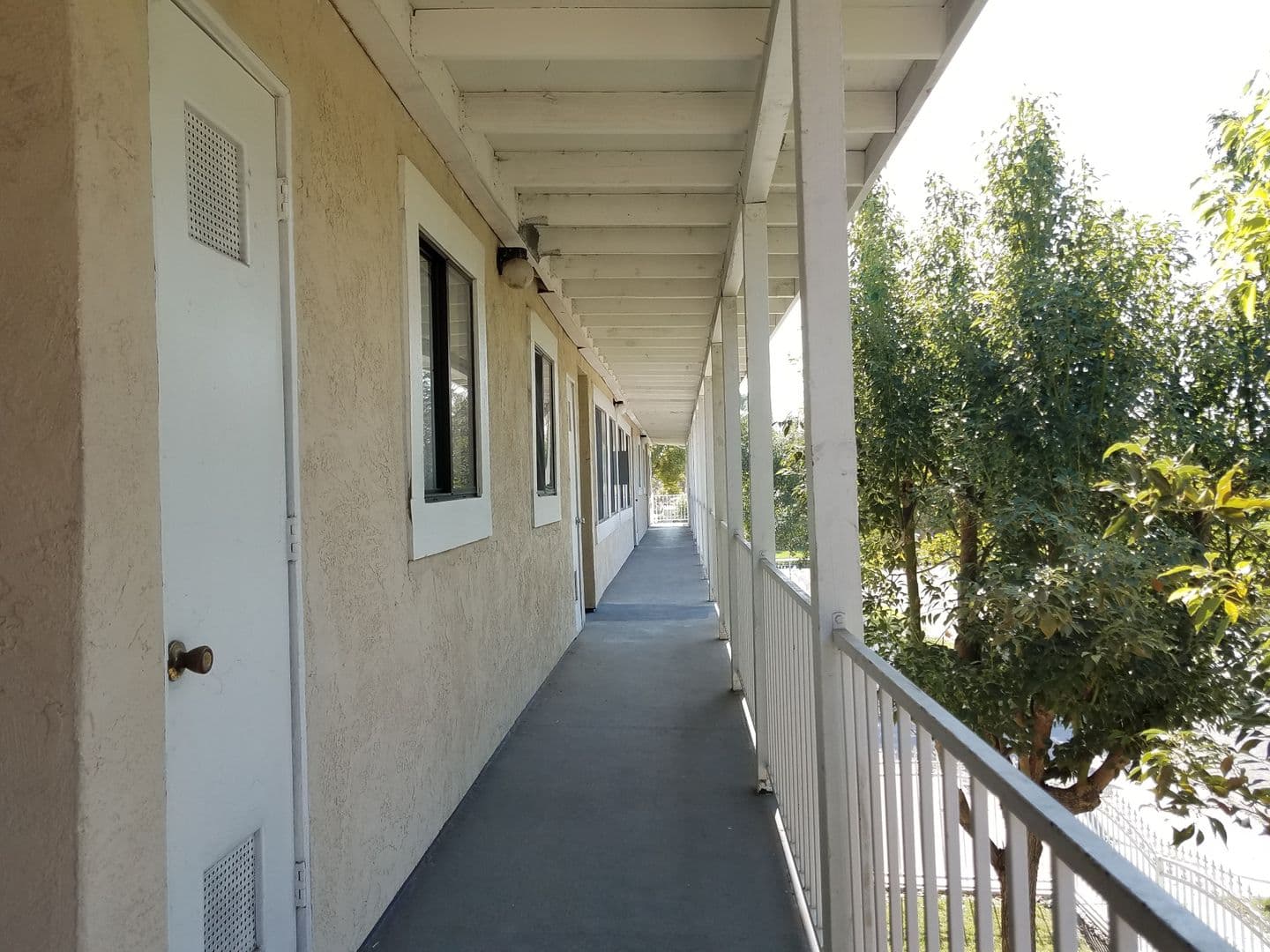 Anaheim Apartment: 301 E. Mills Dr.