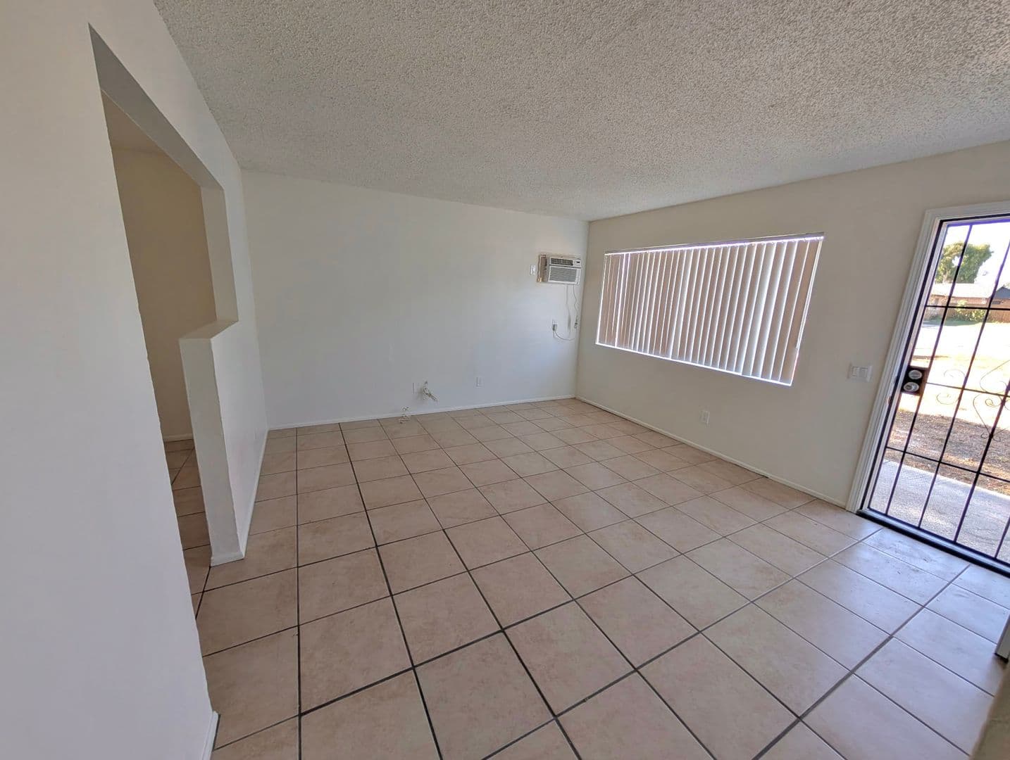 Moreno Valley Apartment: 24885 - 24919 Eucalyptus Ave