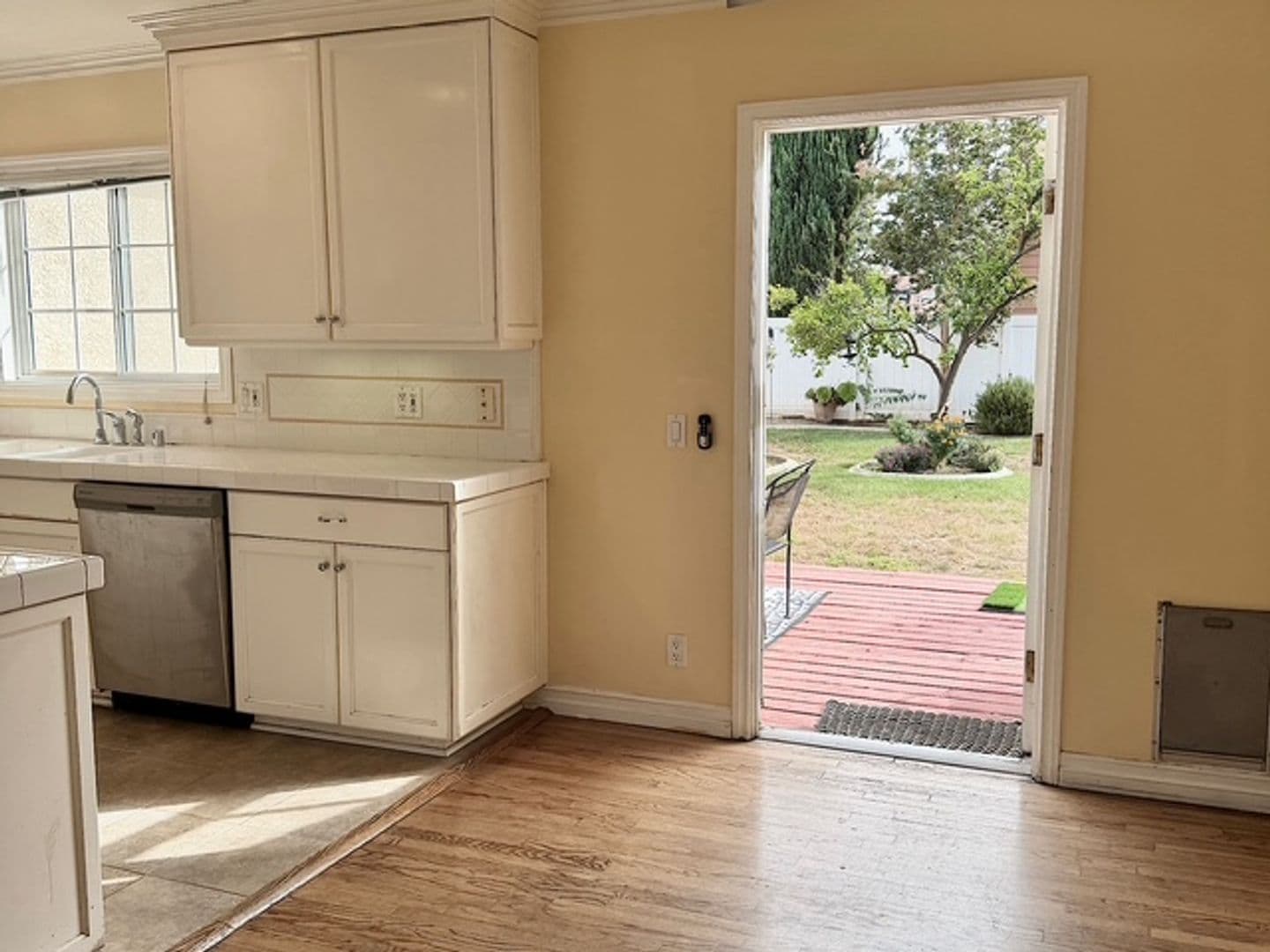 Encino House: 17332 Burma St.