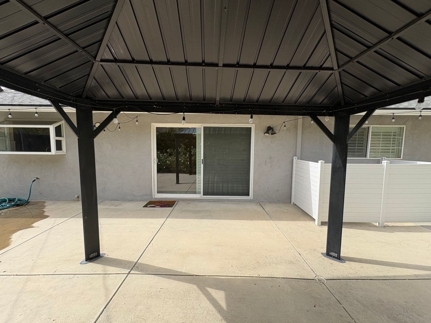 Granada Hills House: 12130 Rahn Ave