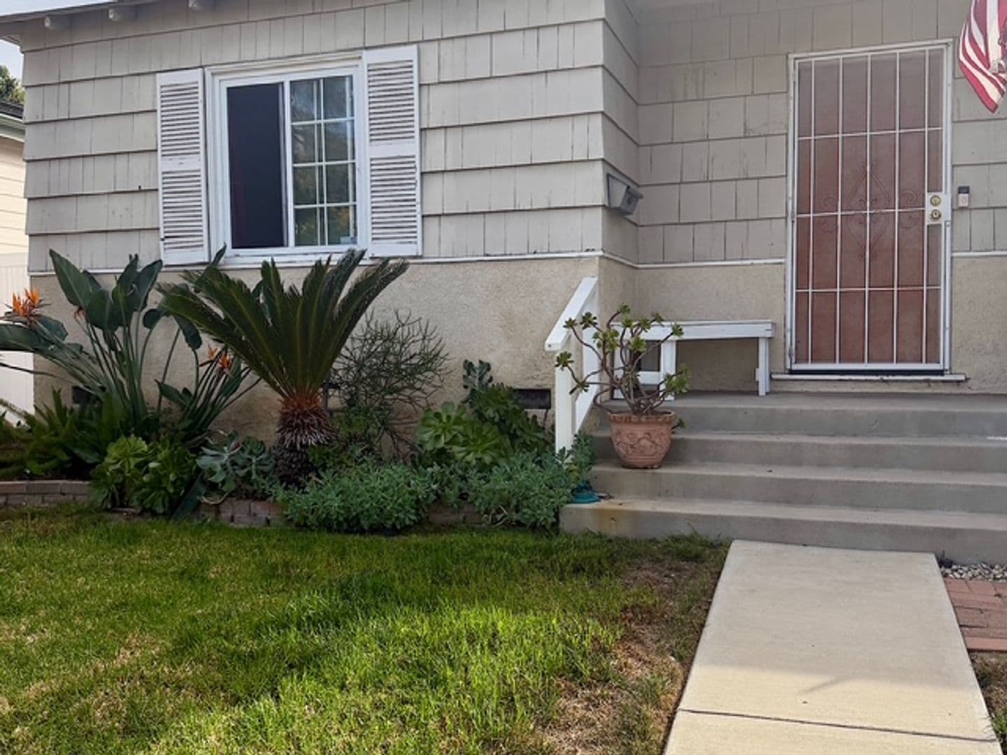 Encino House: 17332 Burma St.