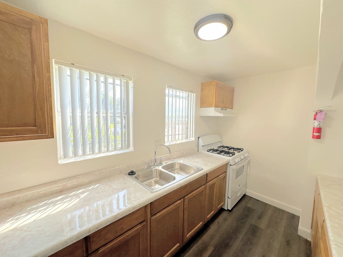 Los Angeles Apartment: 2051-2053 54th St. - 2051