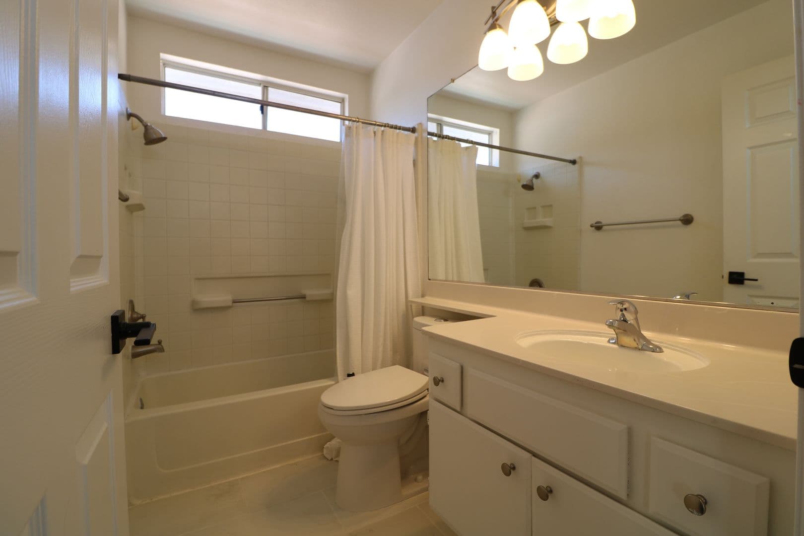 Simi Valley House: 3091 Lamplighter Street
