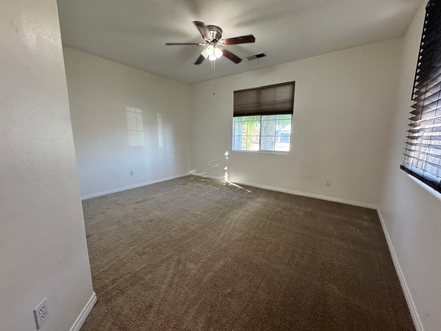 Bakersfield House: 11701 Valley Forge Way