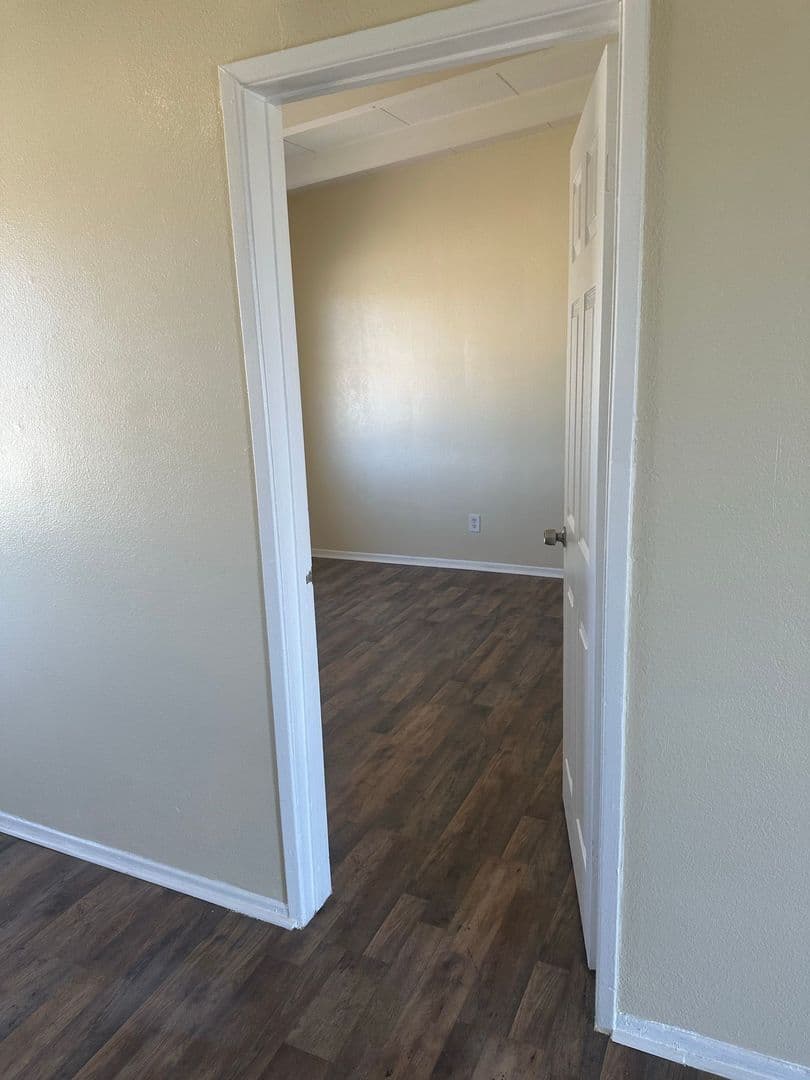 Rosamond Apartment: 2841 B Street