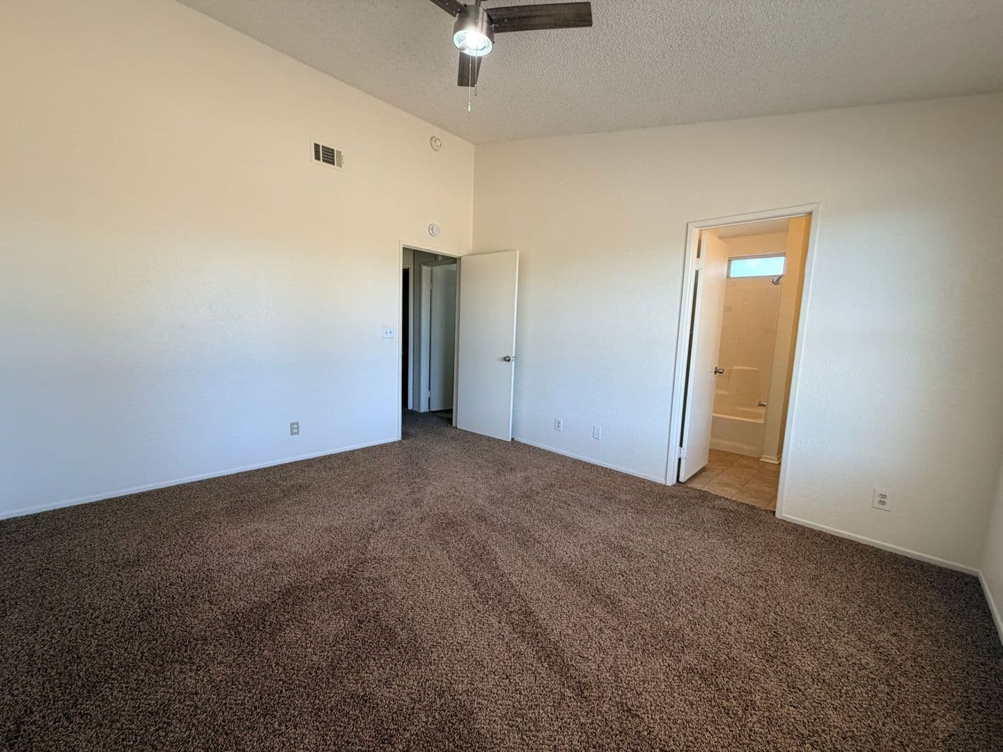 California City House: 8449 Viburnum Ave.