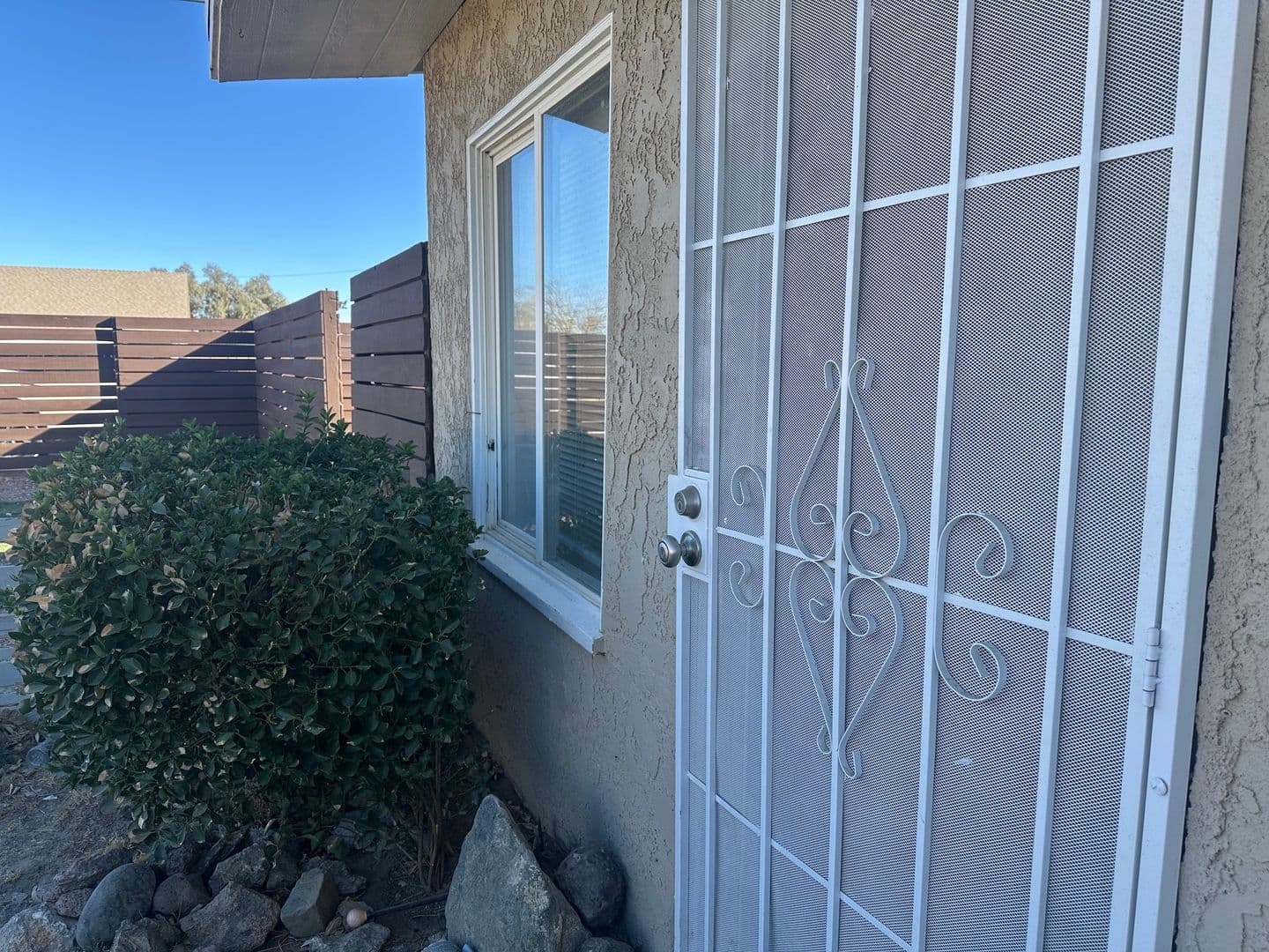 Rosamond Apartment: 2841 B Street