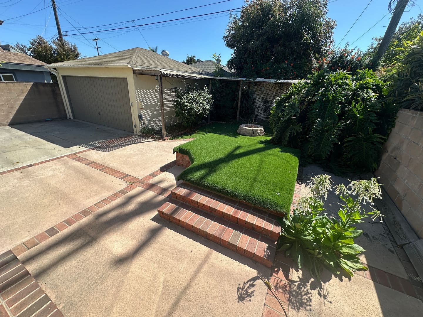 Mar Vista House: 3977 Coolidge Ave
