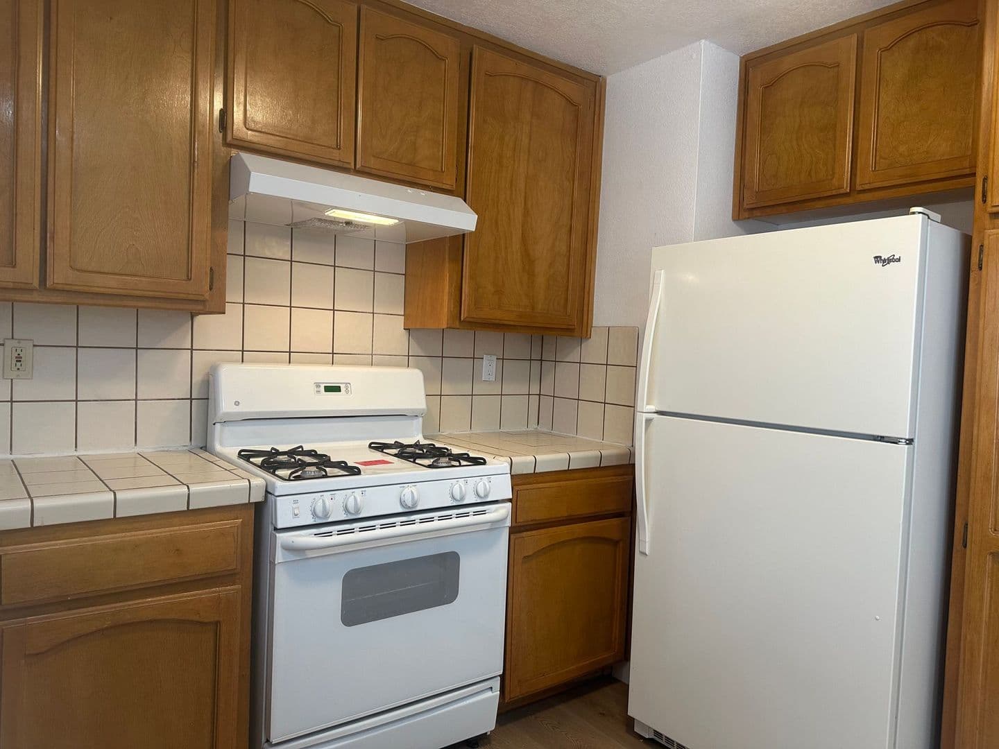 California City Apartment: 9848 Sally Ave.