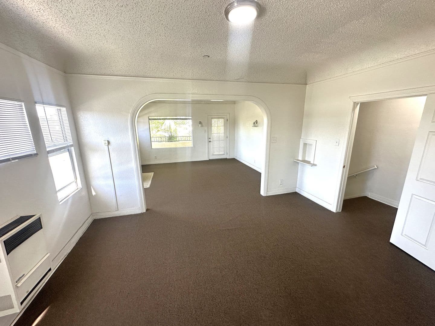Los Angeles Apartment: 1458-1464 W. 45th St.
