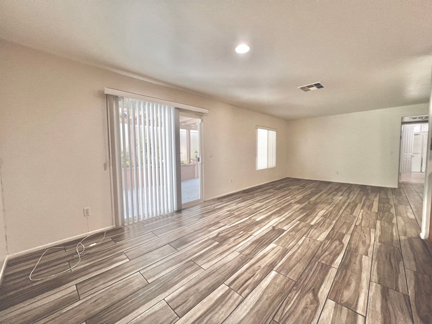 Perris House: 567 Botan St.