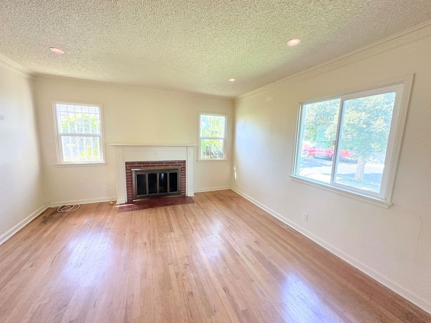 Mar Vista House: 3977 Coolidge Ave
