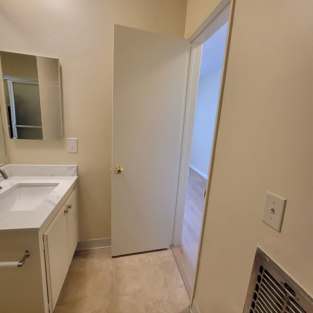 Northridge Apartment: 18429 Prairie St.