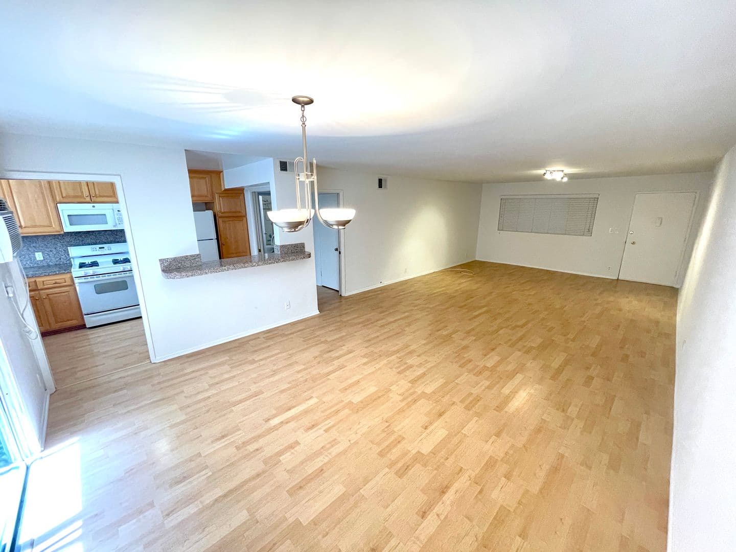 Beverly Hills Apartment: 145 N. Hamilton Drive - 02