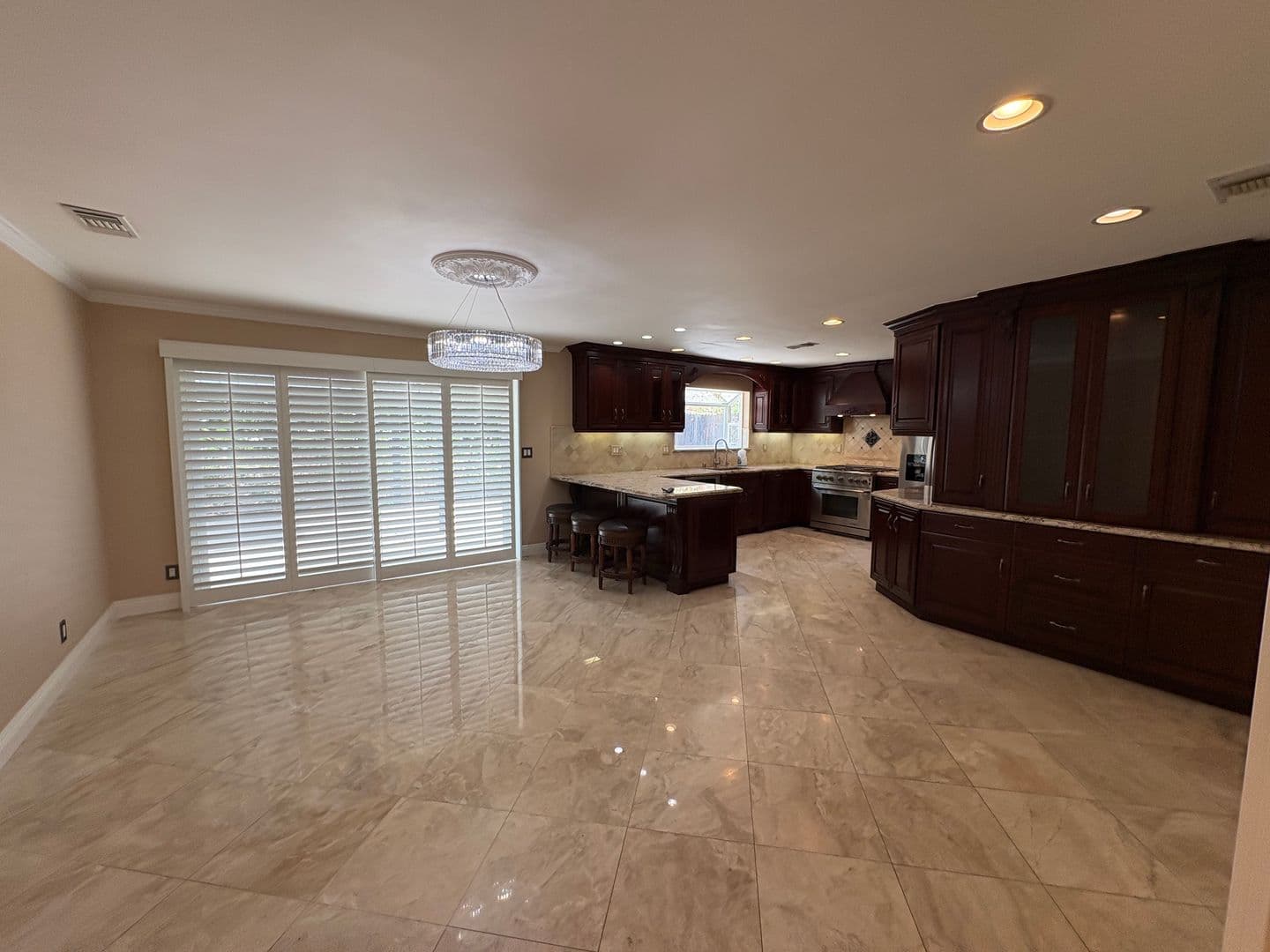 Granada Hills House: 12130 Rahn Ave