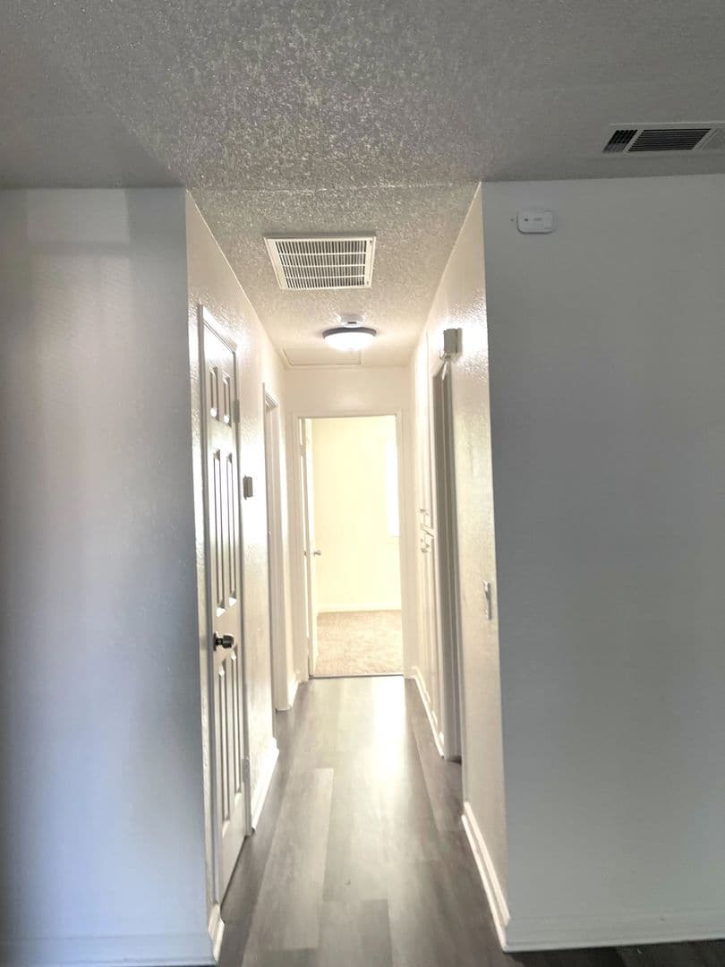 Redlands Apartment: 1109 Post St.