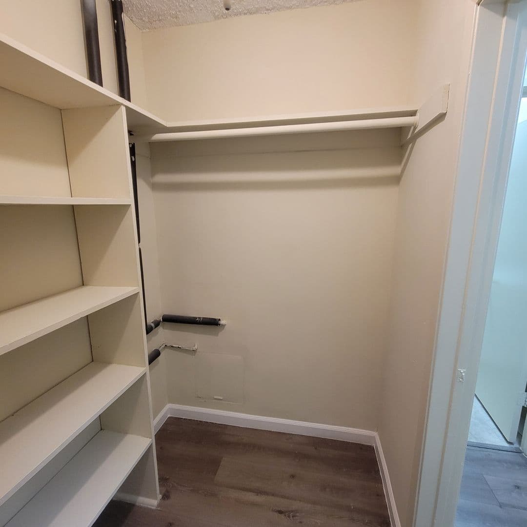 Northridge Apartment: 18429 Prairie St.