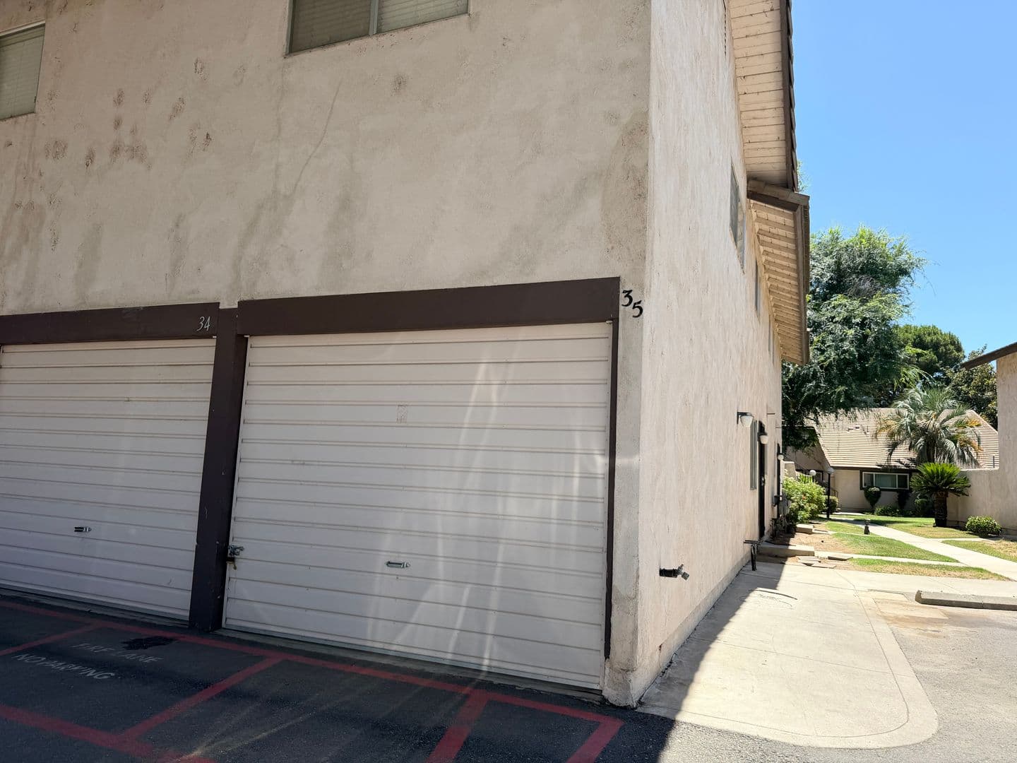 Bakersfield House: 3333 El Encanto Court
