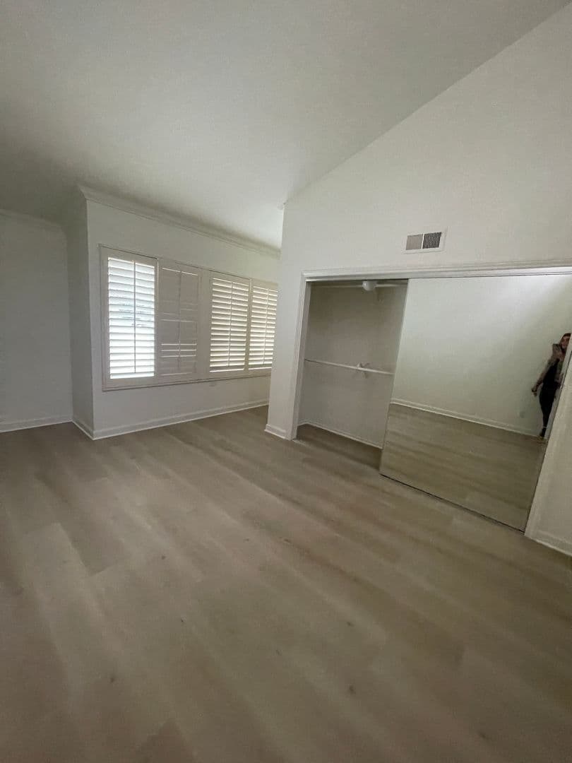 Corona Del Mar Condo: 19 Crest Circle  #19