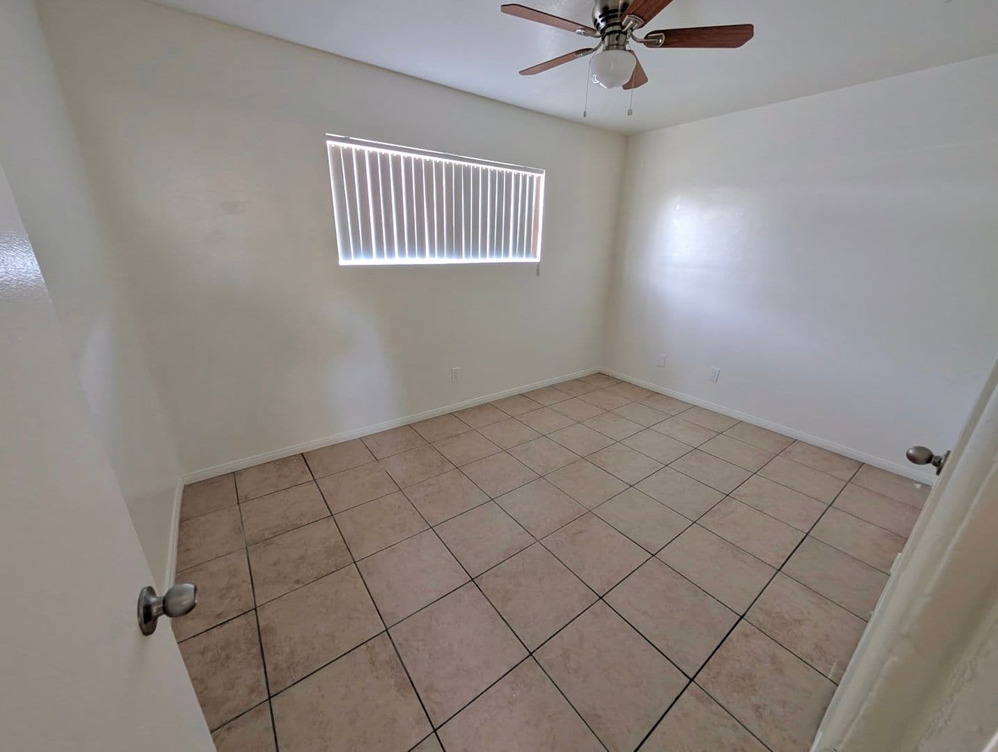 Moreno Valley Apartment: 24885 - 24919 Eucalyptus Ave