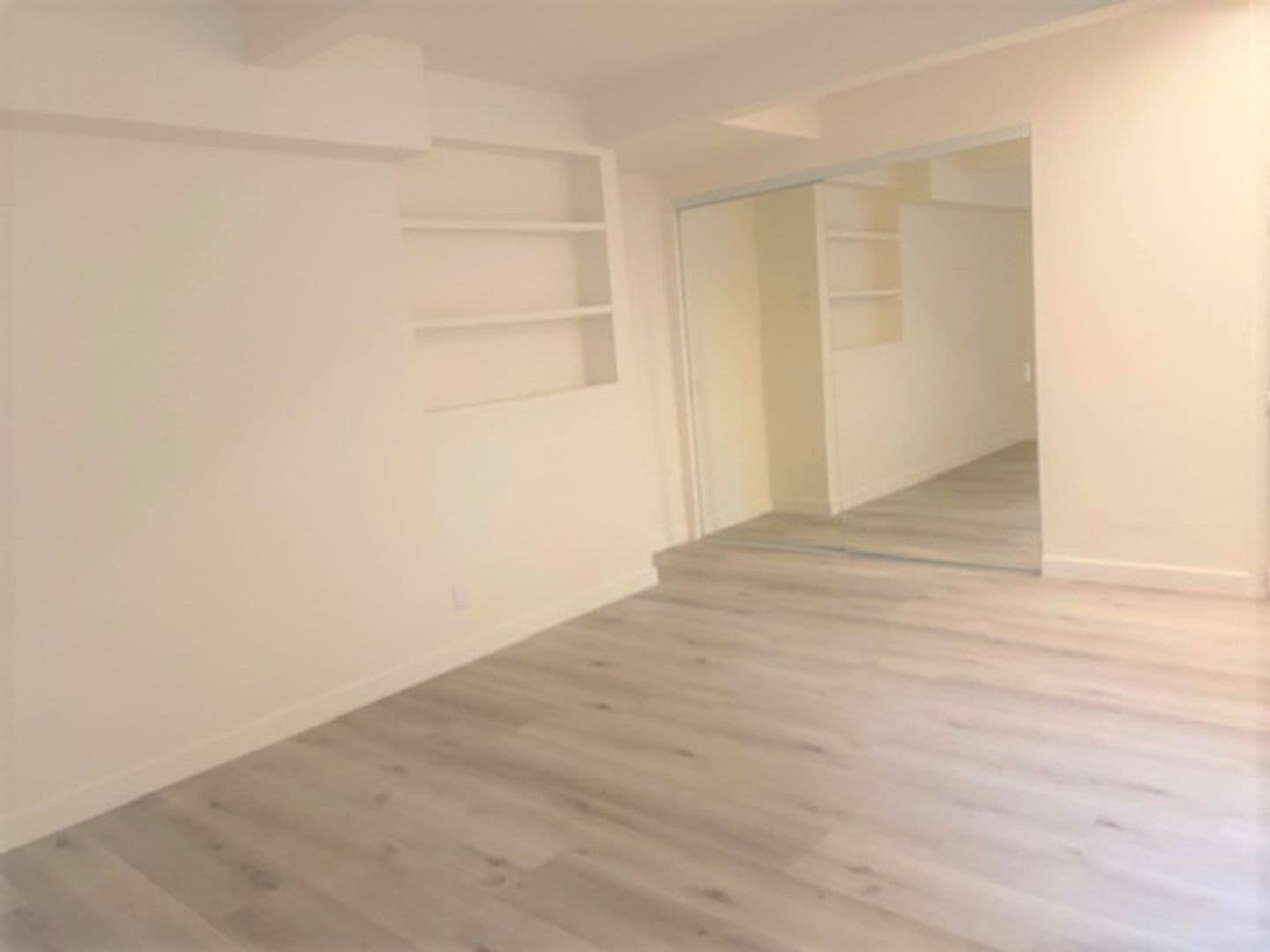 Los Angeles Apartment: 5013-5019 Genevieve Ave - 5021
