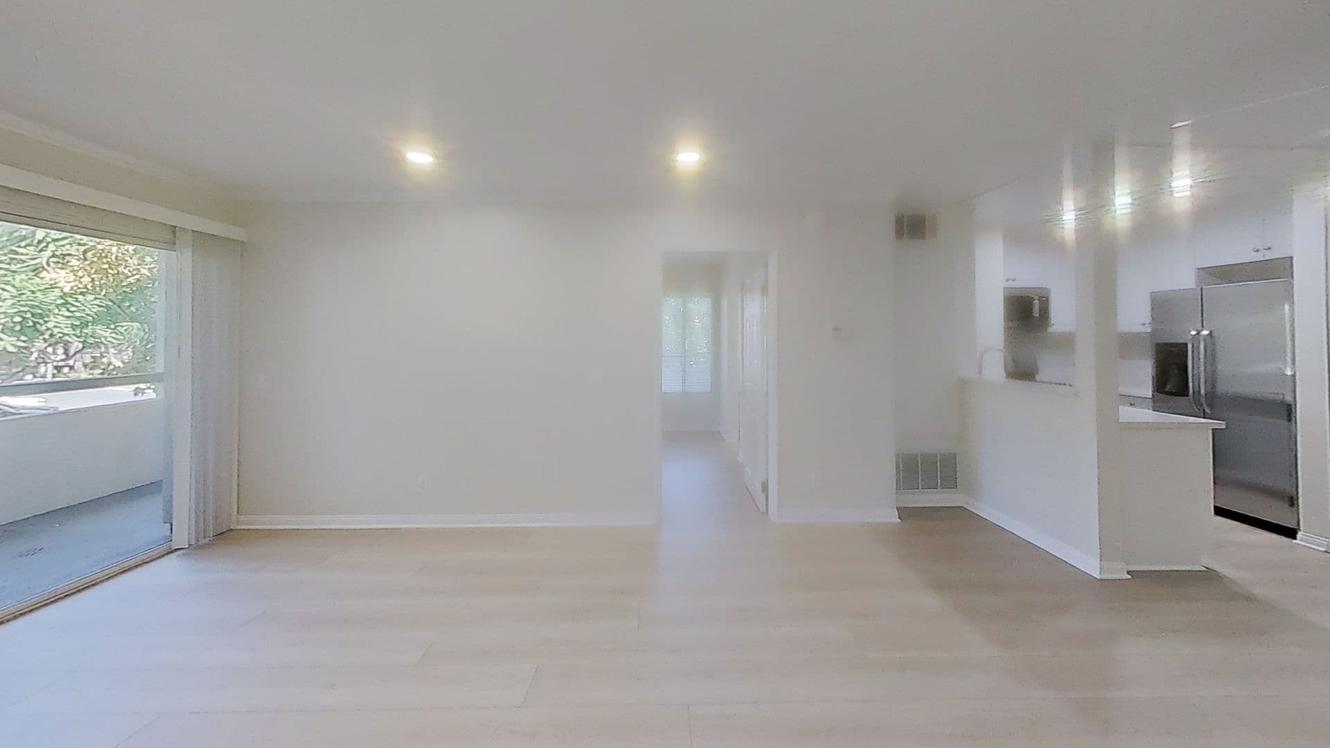 Woodland Hills Condo: 5545 Canoga Ave Unit 106