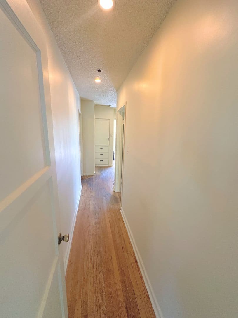 Mar Vista House: 3977 Coolidge Ave