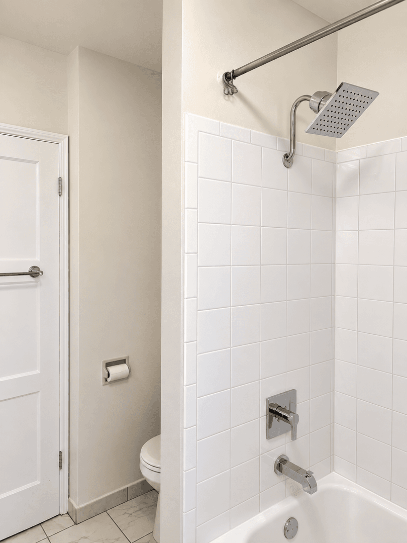 Glendale Apartment: 988 W. Glenoaks Blvd.