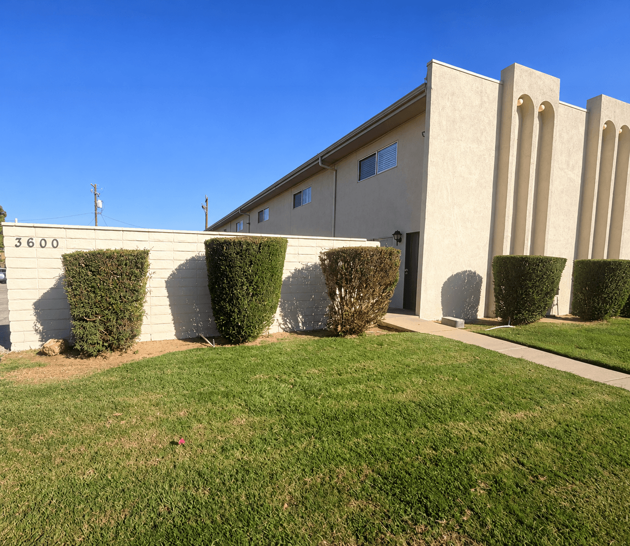 Bakersfield Apartment: 3600 N. Chester Ave.