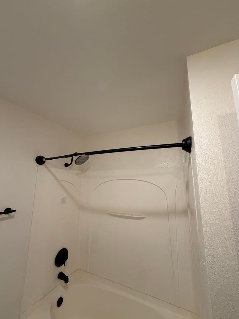 Van Nuys Apartment: 13925 Sherman Way