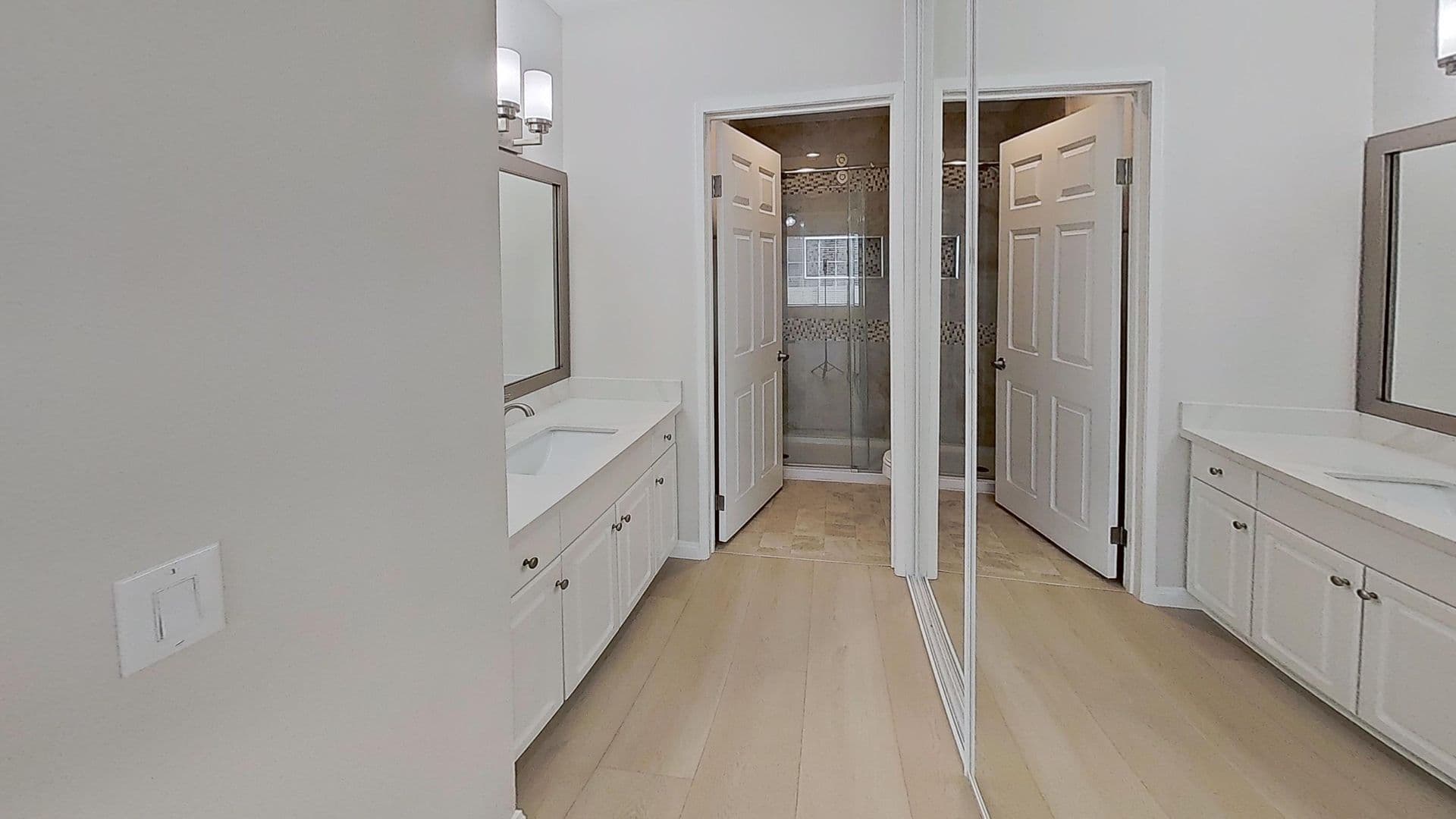 Woodland Hills Condo: 21450 Burbank Blvd. #120
