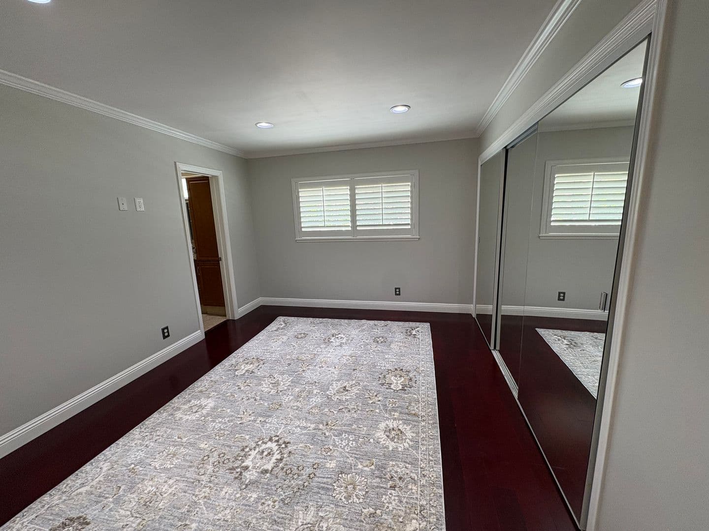 Granada Hills House: 12130 Rahn Ave