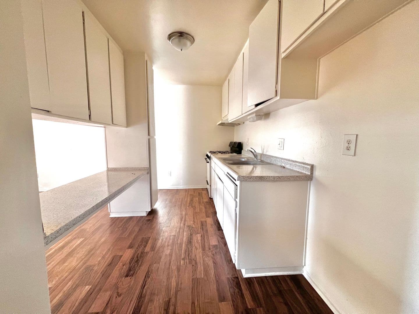 San Bernardino Apartment: 3943 N H St.
