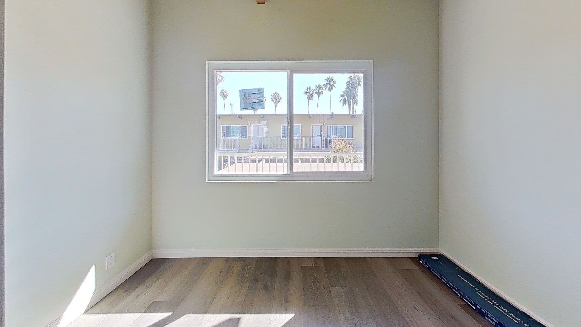 Santa Monica Condo: 2325 Kansas Ave #8