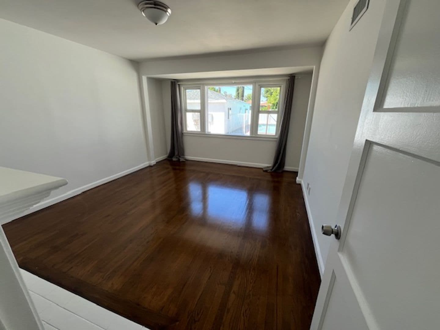 Van Nuys House: 14313 Collins St.