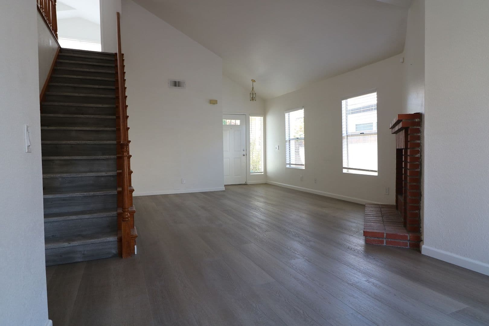 Simi Valley House: 3091 Lamplighter Street