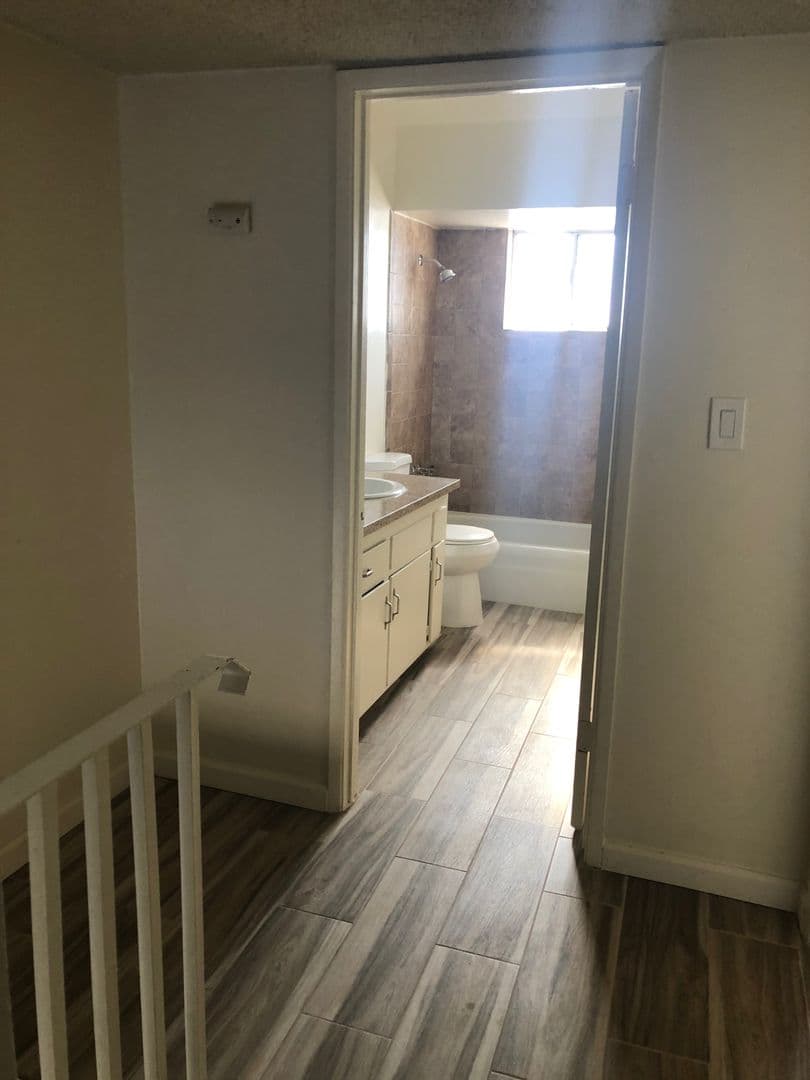 Bakersfield Apartment: 3600 N. Chester Ave.