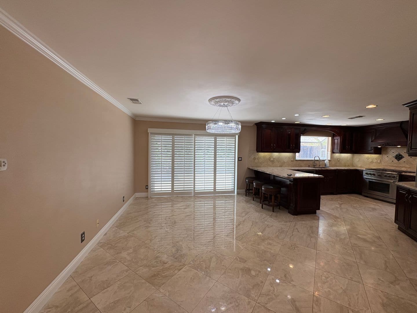 Granada Hills House: 12130 Rahn Ave