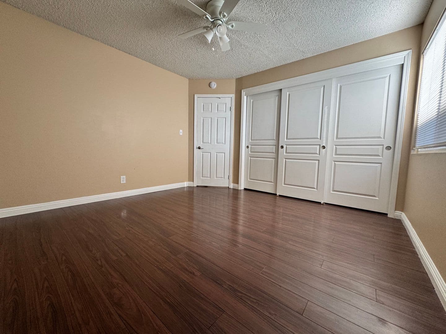 Tehachapi Apartment: 410 - 436 CA-202