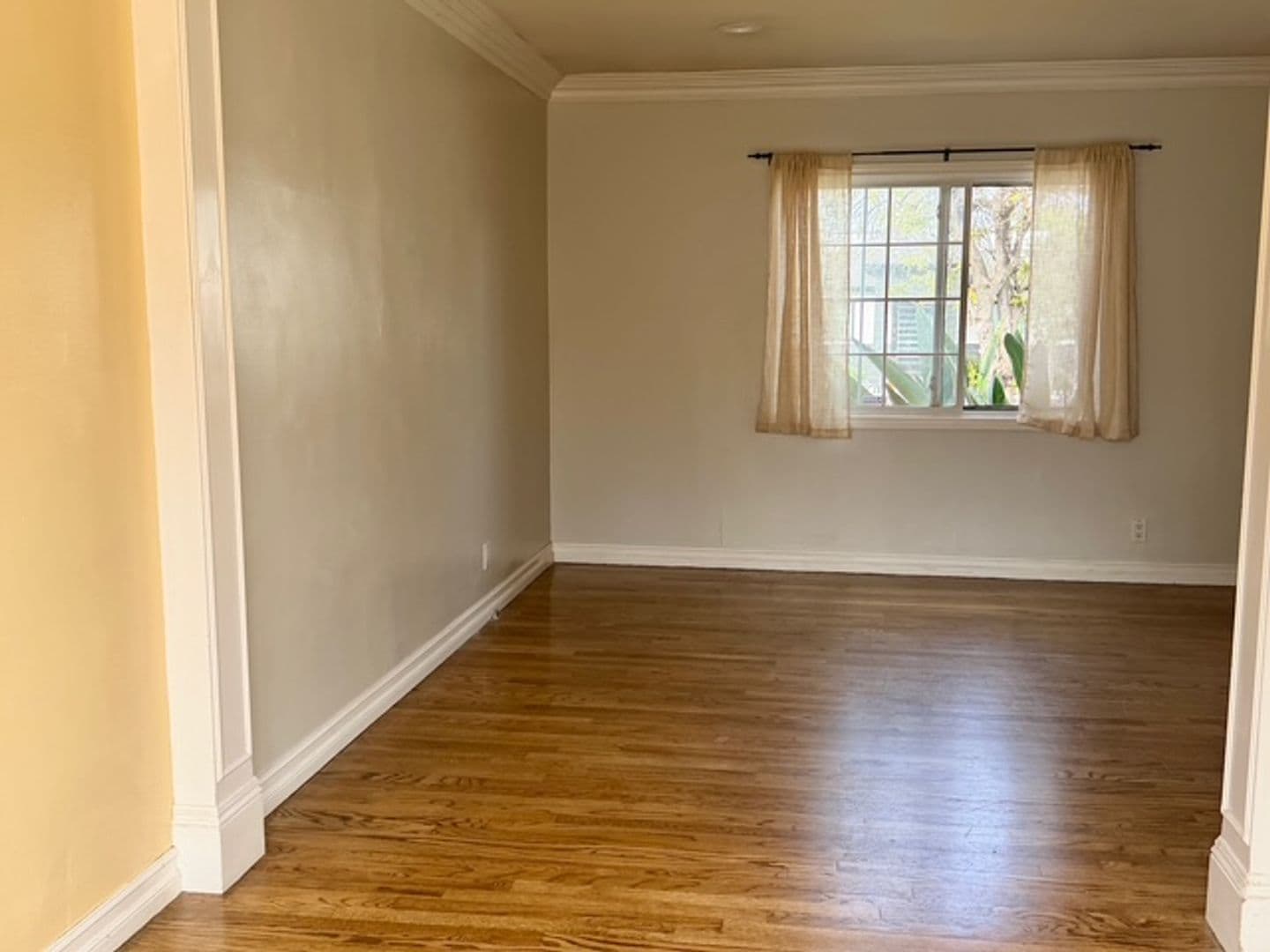 Encino House: 17332 Burma St.