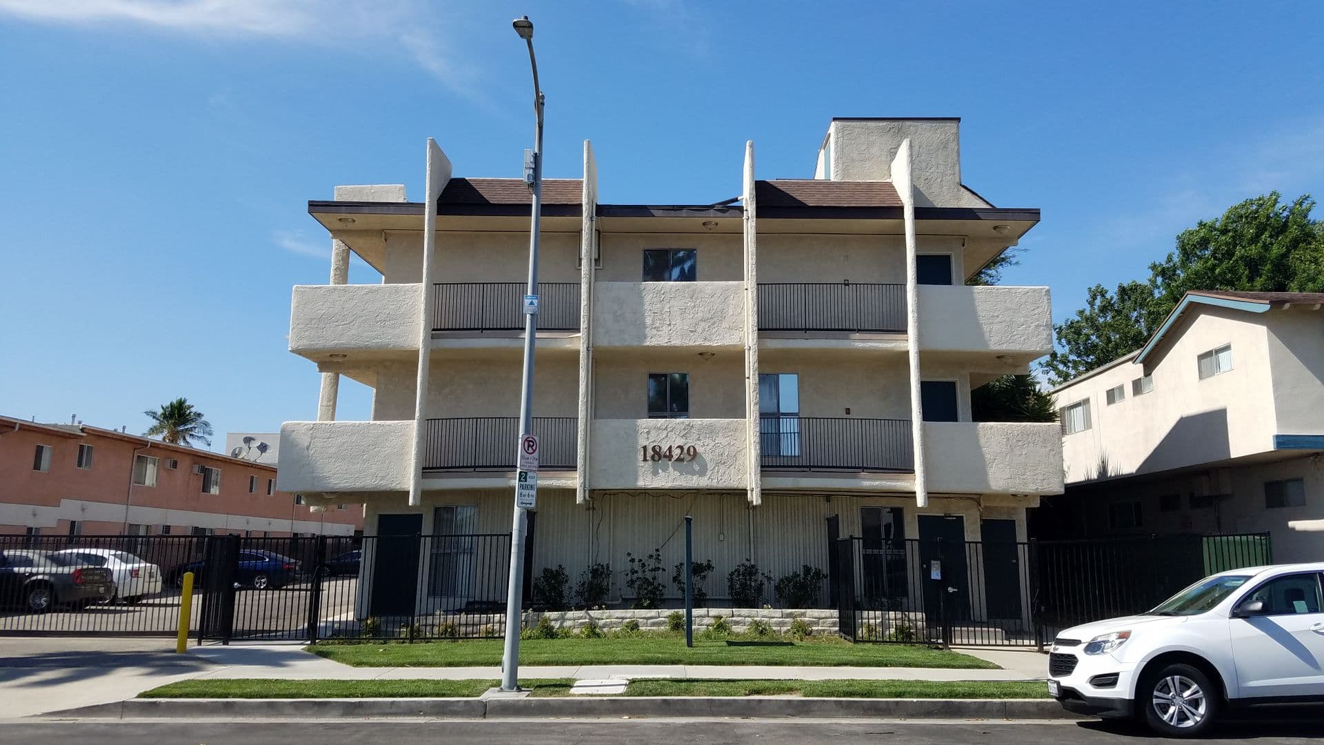 Northridge Apartment: 18429 Prairie St.