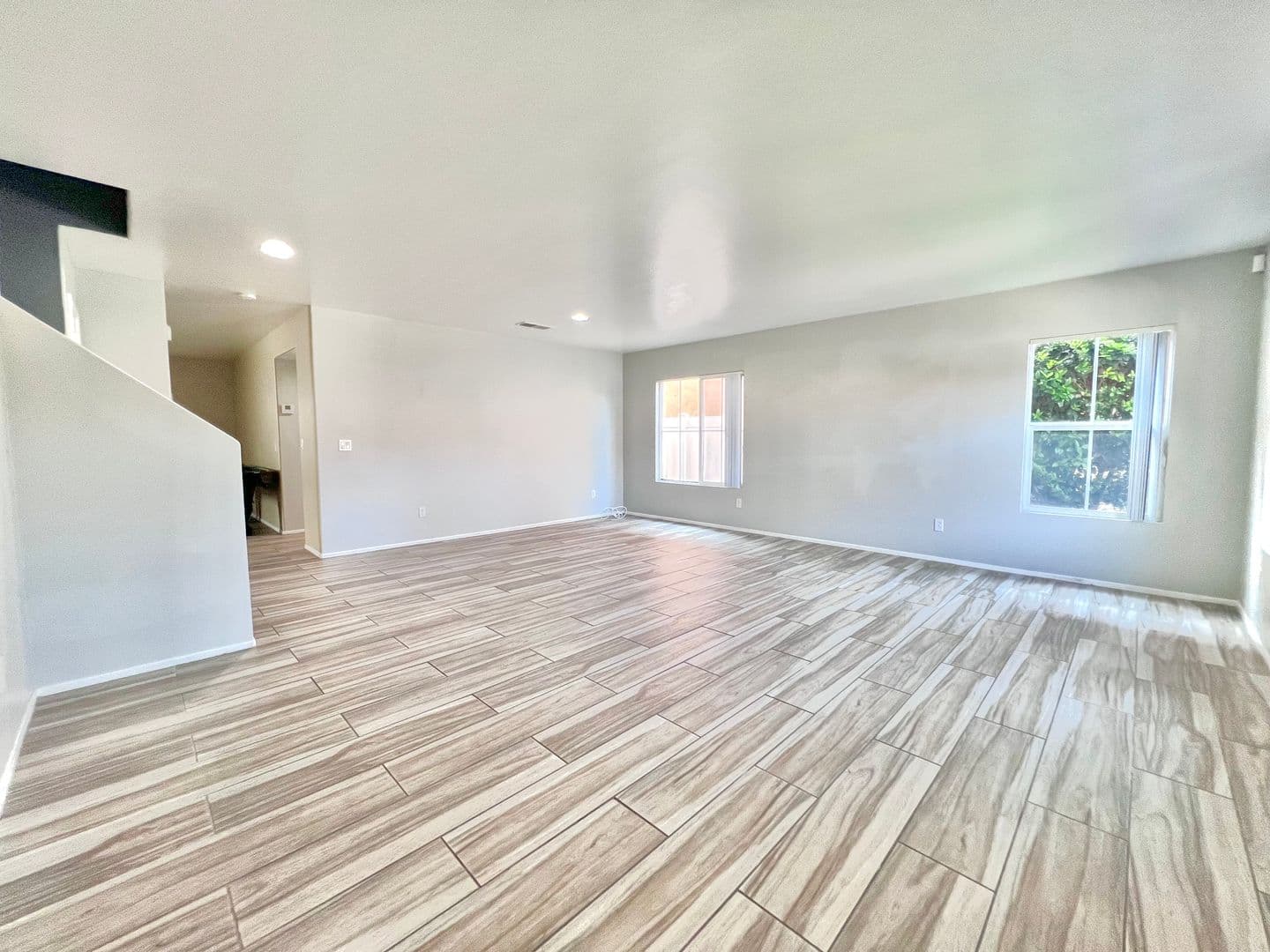 Perris House: 567 Botan St.