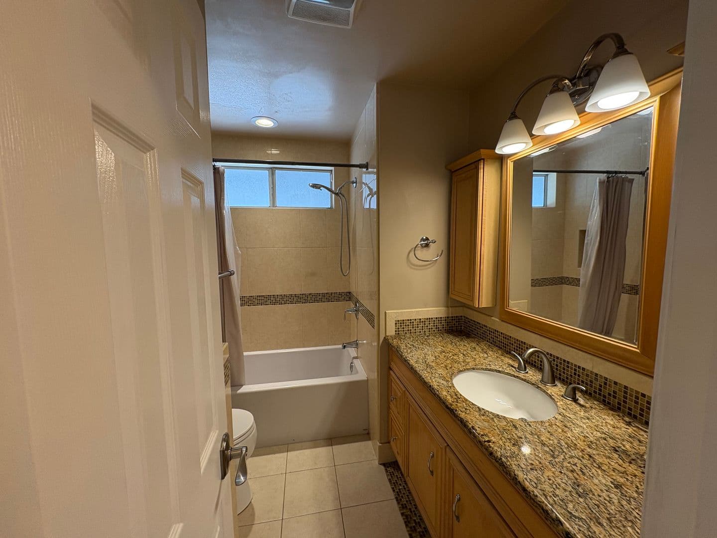Granada Hills House: 12130 Rahn Ave