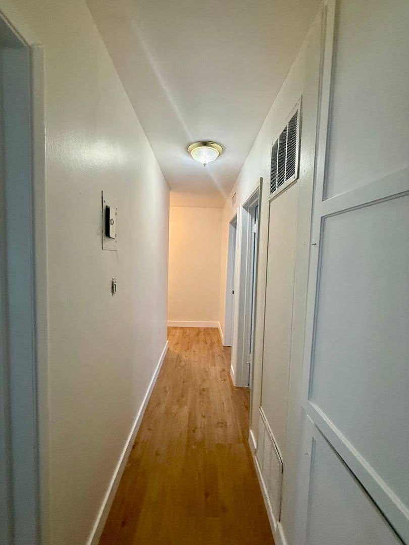 Los Angeles Apartment: 1479 S. Rexford Dr. #1