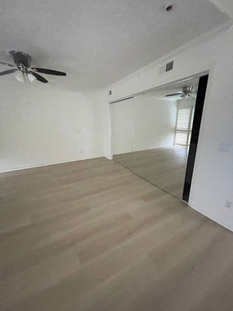 Corona Del Mar Condo: 19 Crest Circle  #19