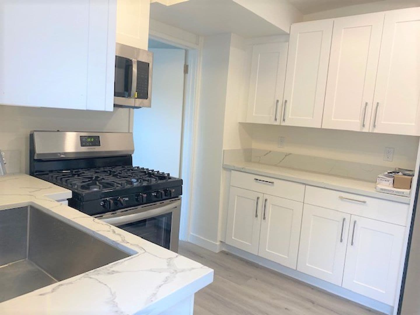 Los Angeles Apartment: 5013-5019 Genevieve Ave - 5021