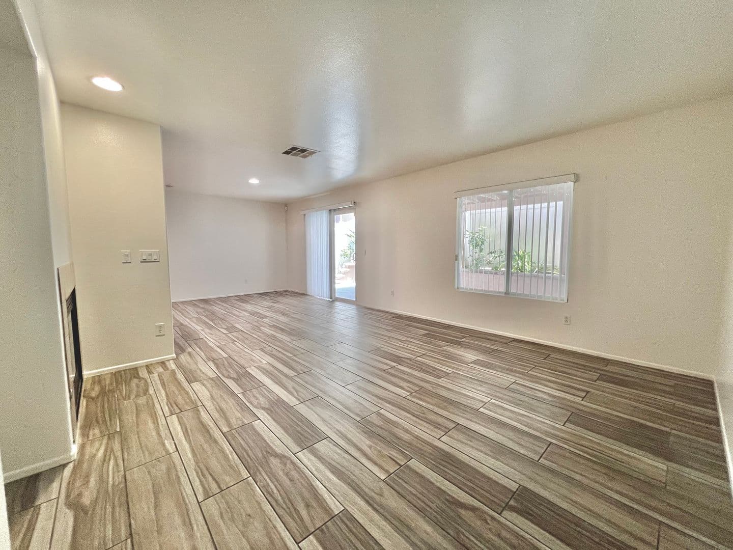 Perris House: 567 Botan St.